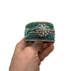 Turquoise & Gold Boho Cuff Bracelet w/ Sparkling Round 18mm Ginger Snap!